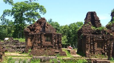 My Son Sanctuary and Tourists